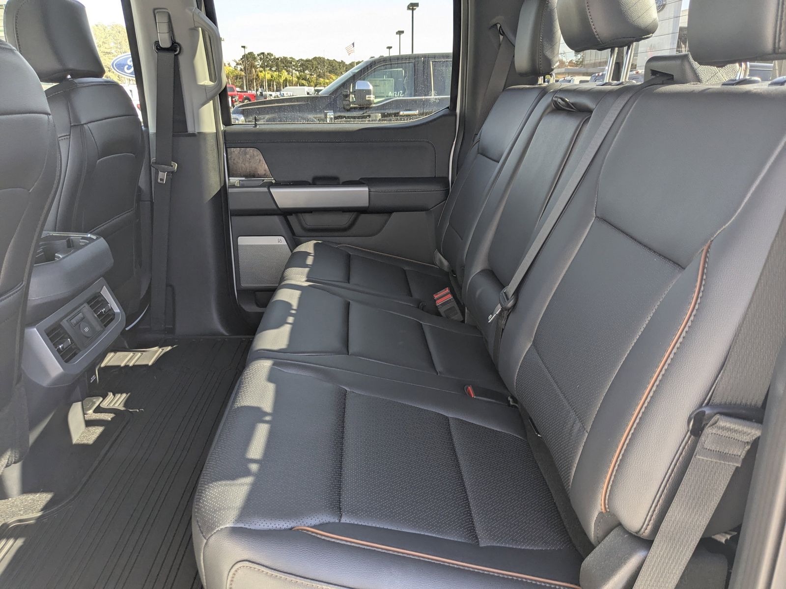 2026 Ford F-350 Super Duty Lariat - Photo 15