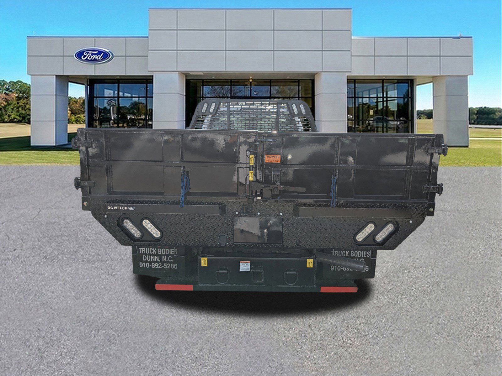 2024 Ford F-350 Super Duty Chassis Cab XL - Photo 5