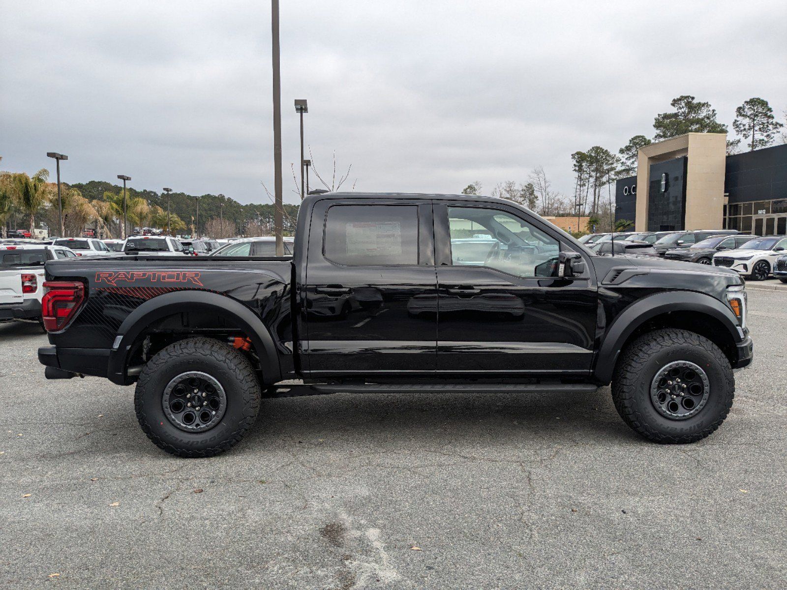 2024 Ford F-150 Raptor photo 3