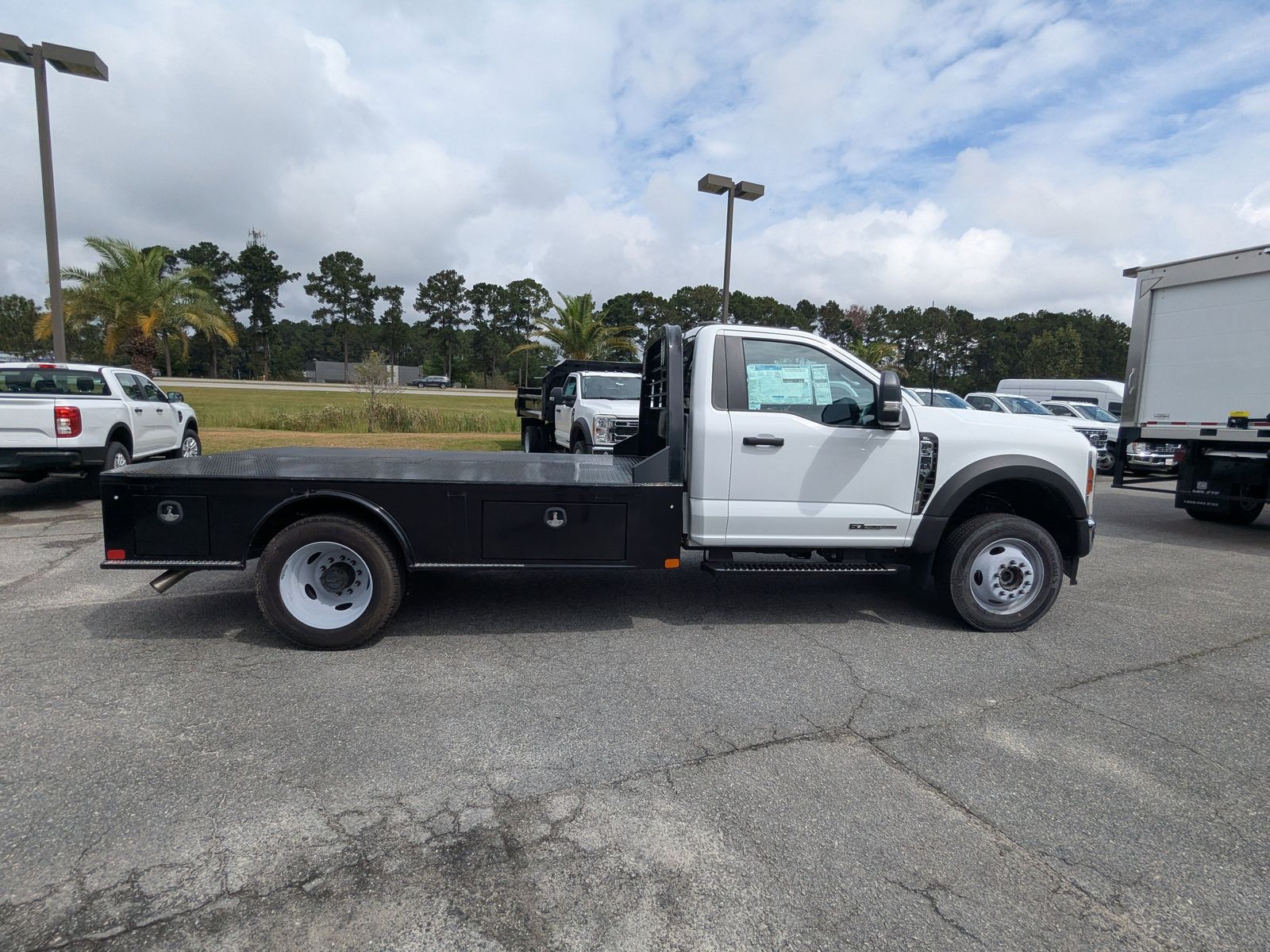2024 Ford F-550 XL photo 2