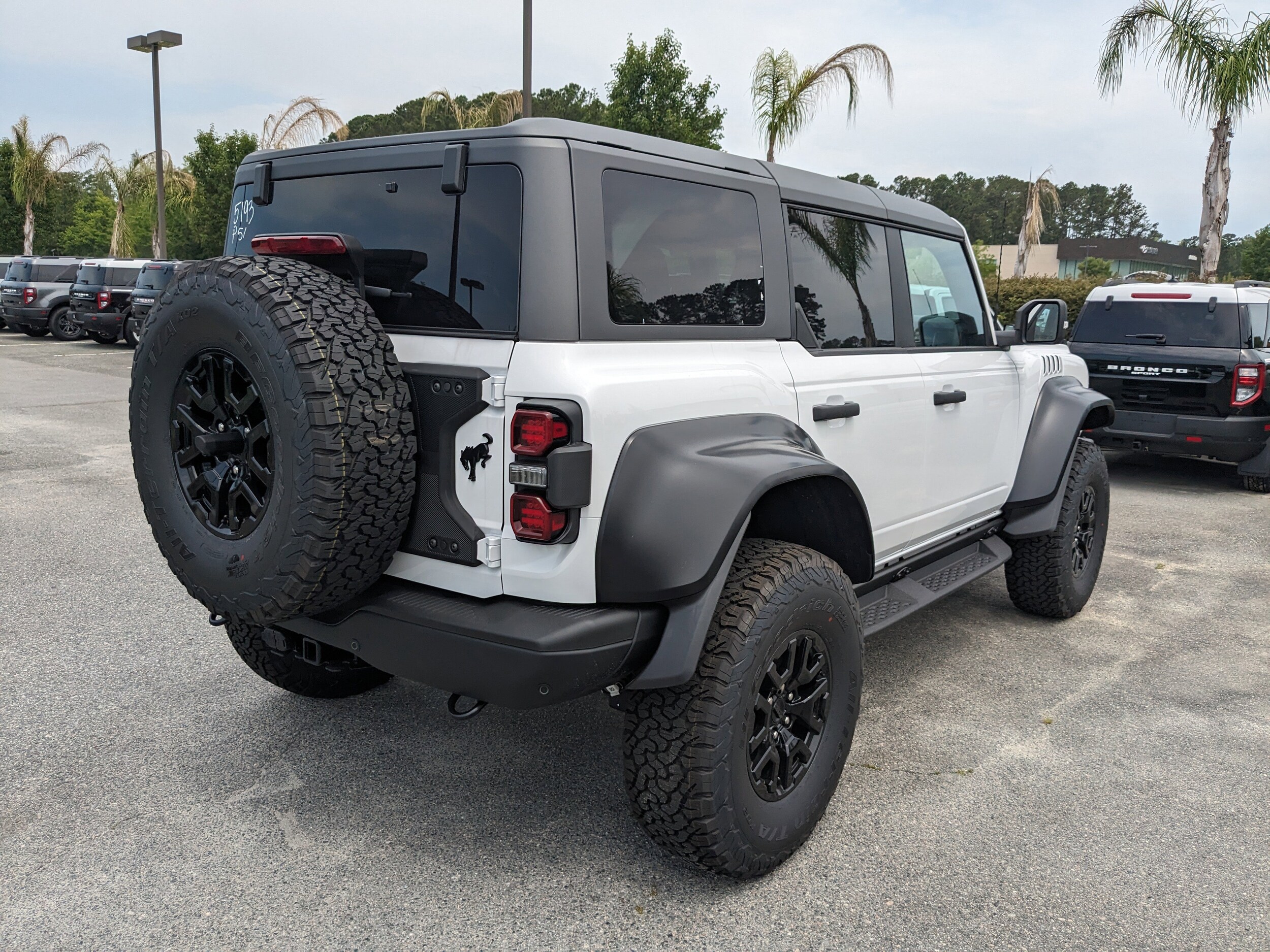 2025 Ford Bronco Raptor photo 4