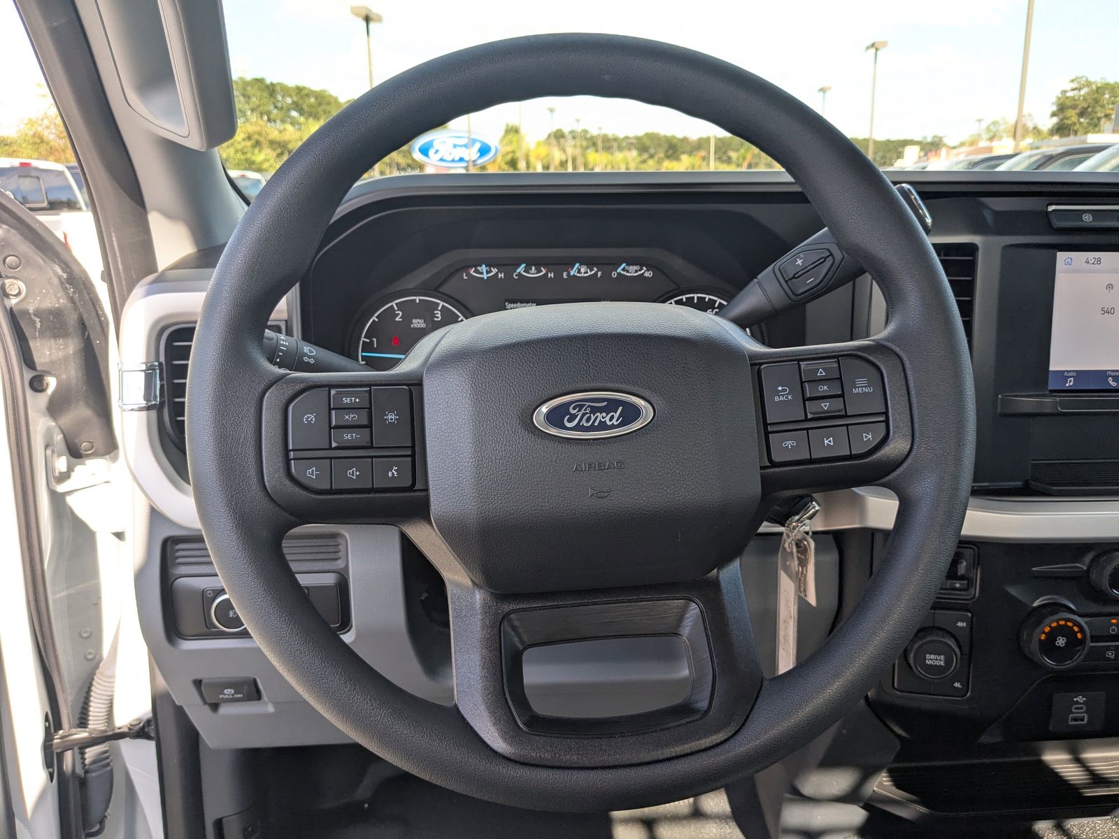 2024 Ford F-350 Super Duty Chassis Cab XL - Photo 17