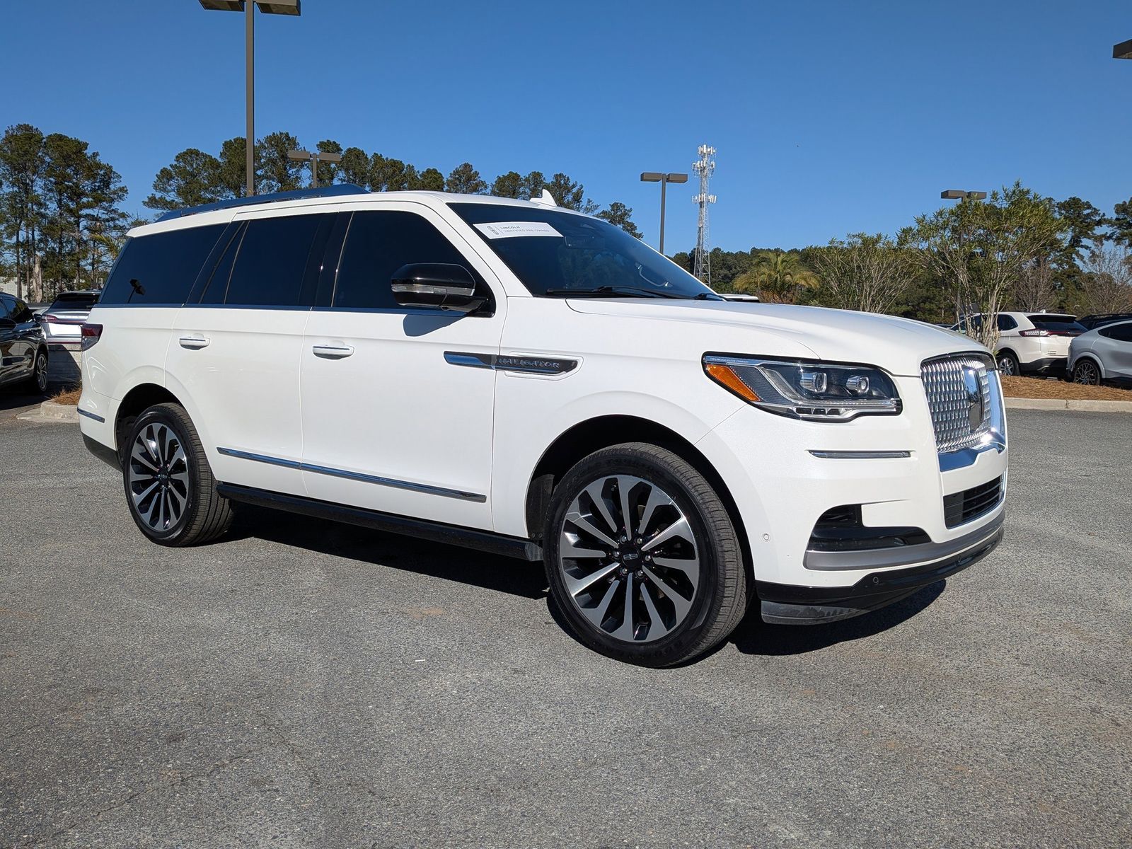 2022 Lincoln Navigator Reserve's photo