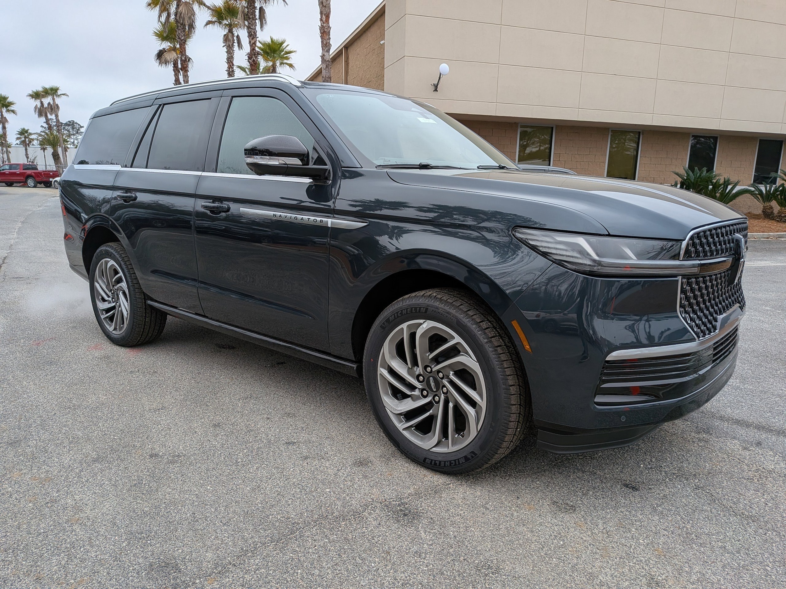 2025 Lincoln Navigator Reserve's photo