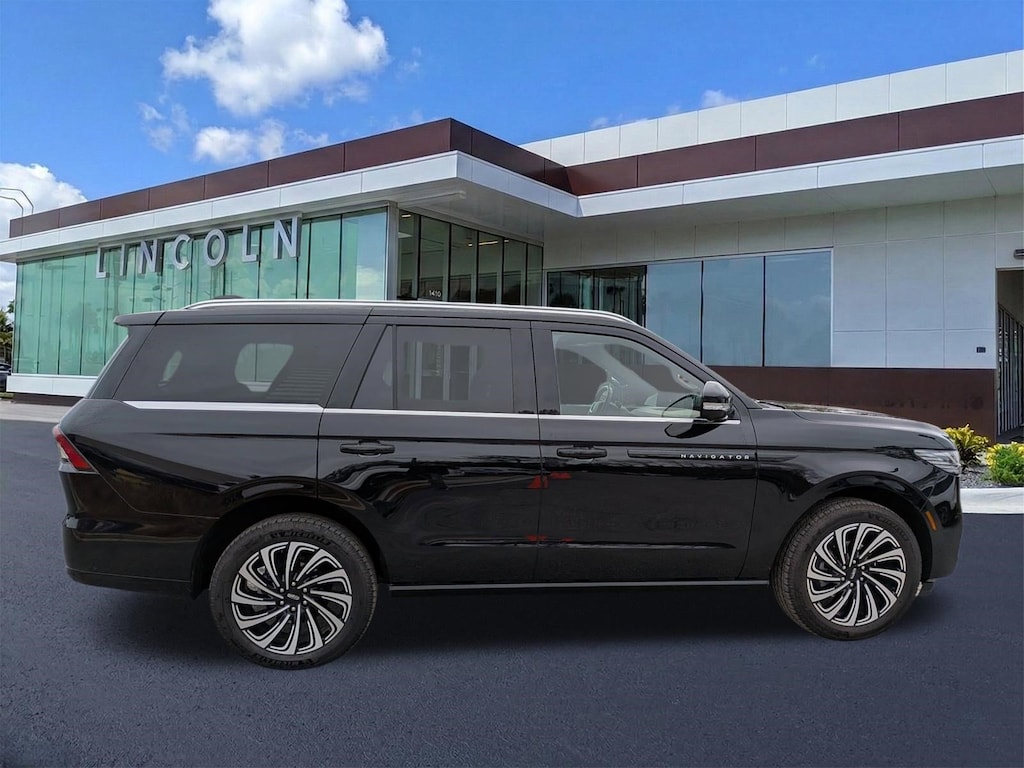 Certified 2025 Lincoln Navigator Black Label SUV