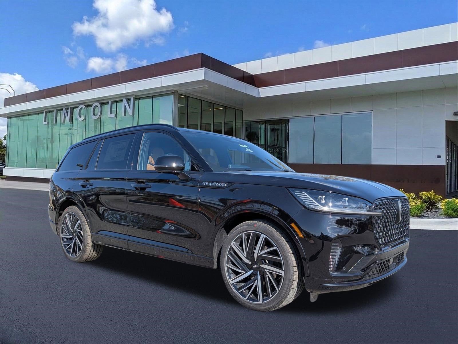 2026 Lincoln Aviator Black Label AWD's photo