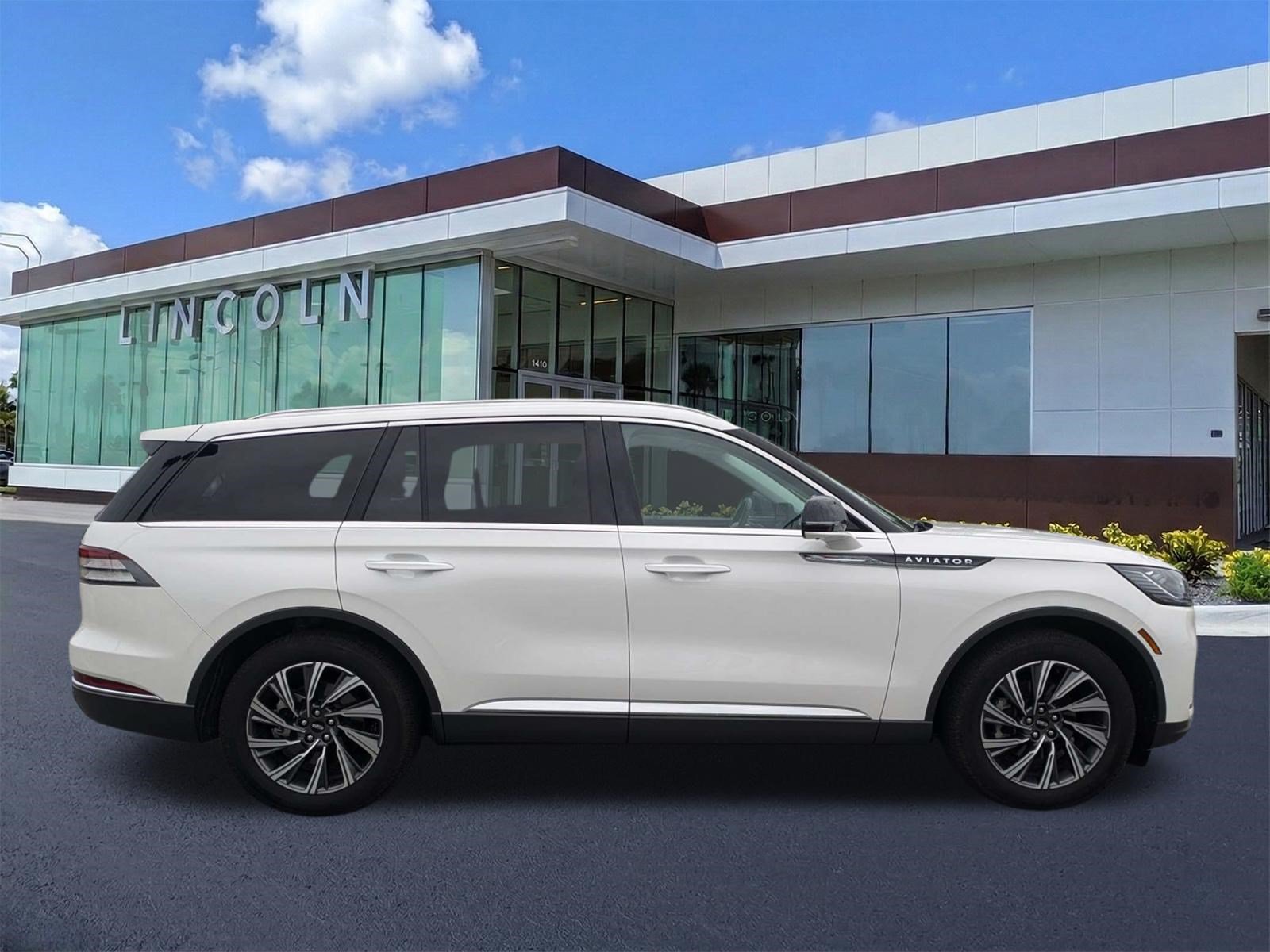 Certified 2026 Lincoln Aviator Premiere SUV