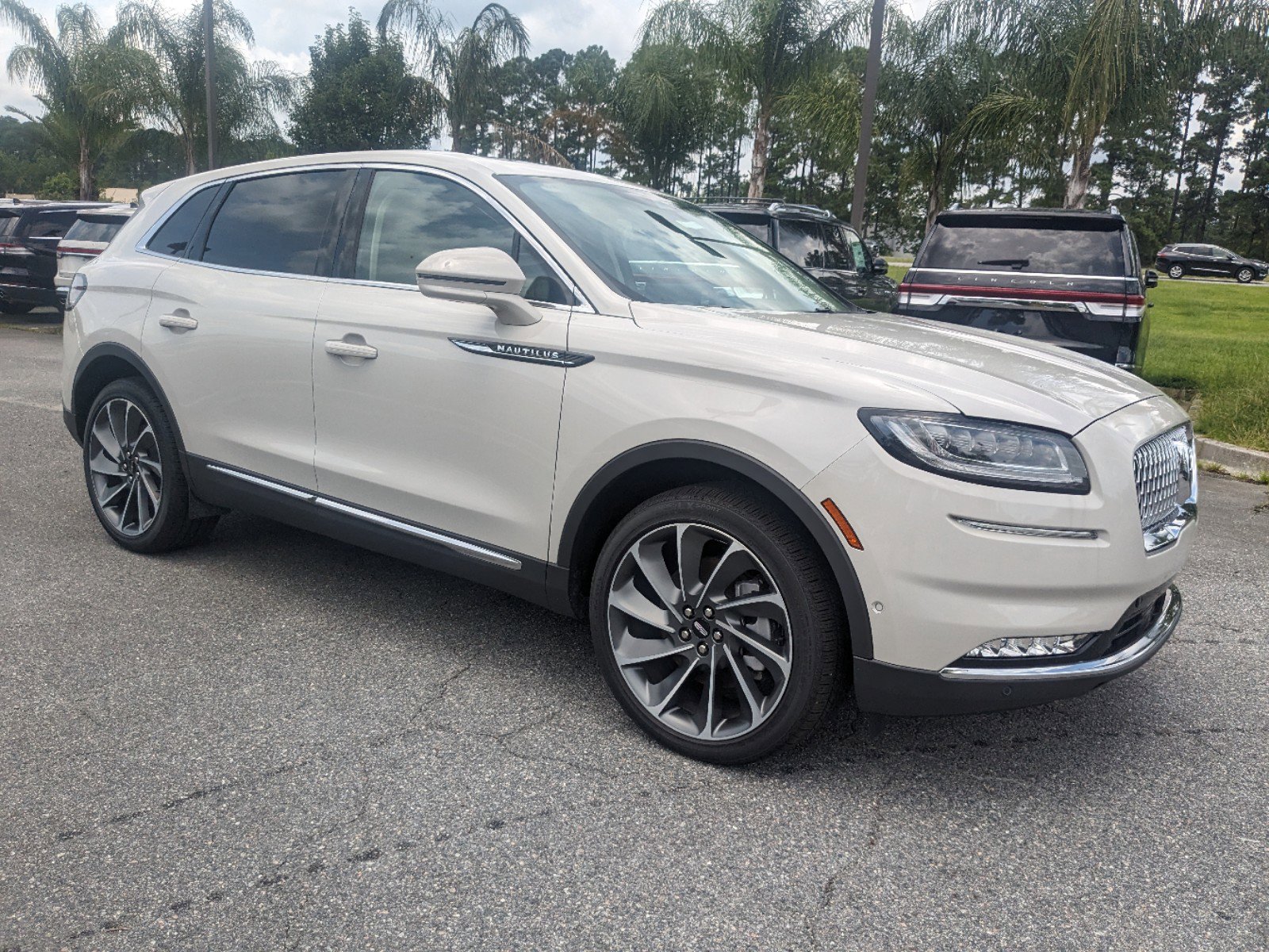 2LMPJ8KP3PBL27148