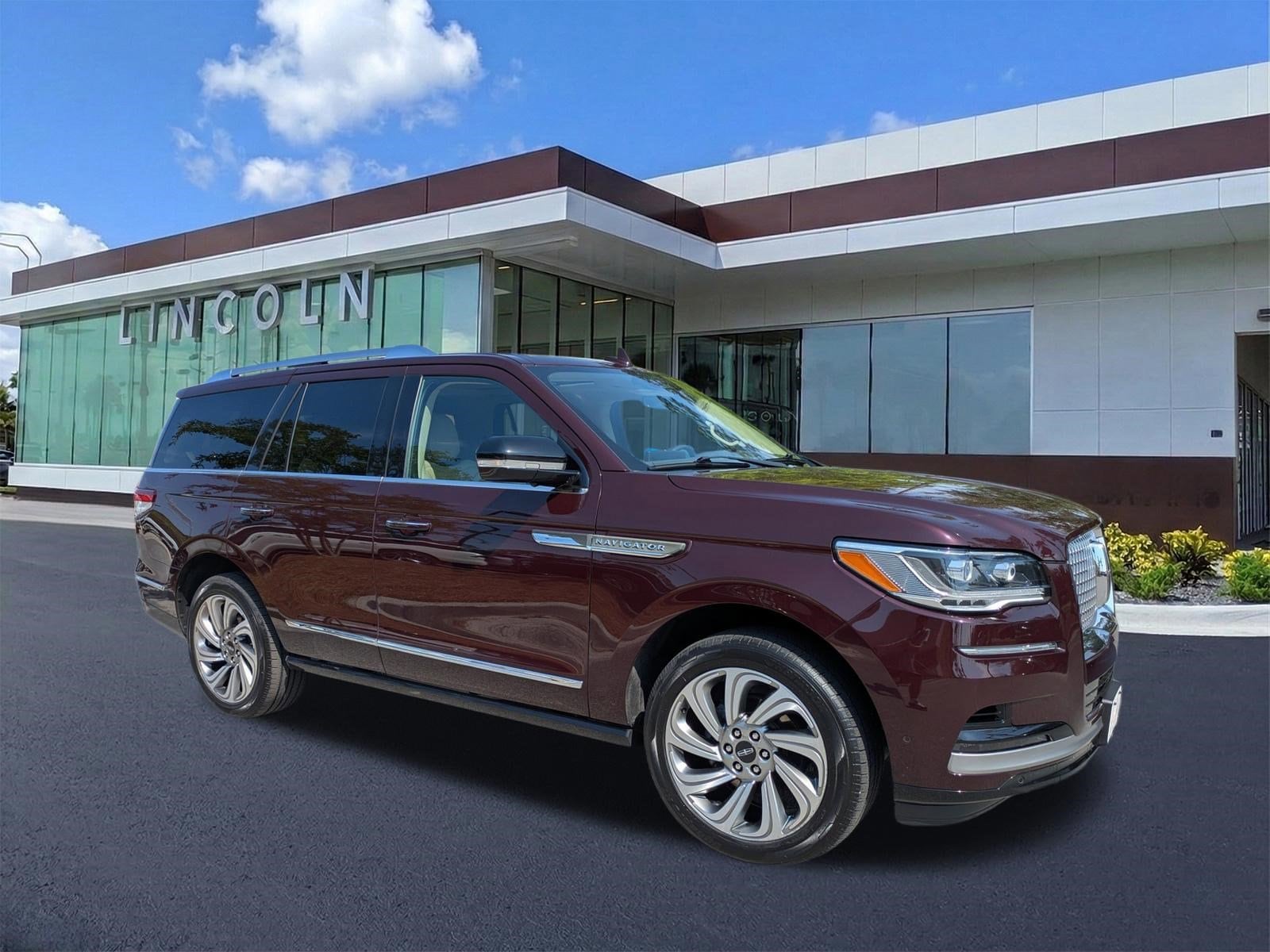 2023 Lincoln Navigator SUV 