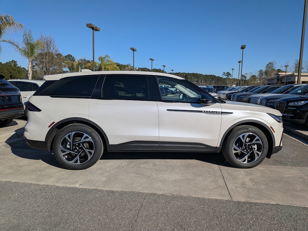 New 2026 Lincoln Nautilus Premiere SUV