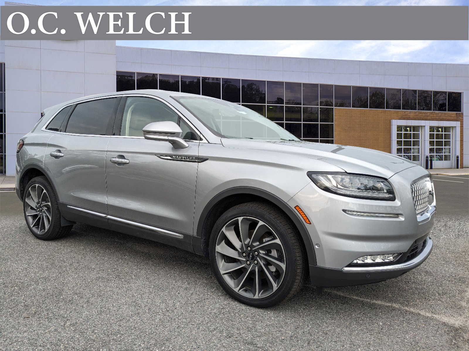 2023 Lincoln Nautilus Reserve's photo