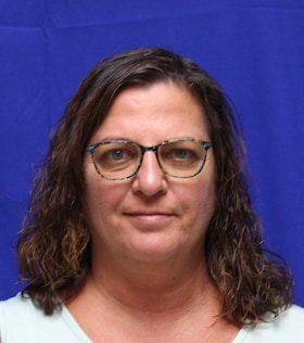 Staff member Lisa Galipeau from ID_b56011
