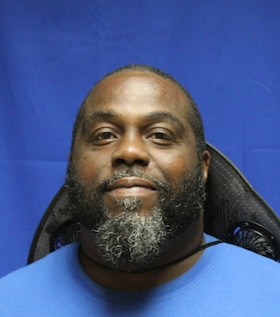 Staff member Sylvester Toomer from ID_99da36