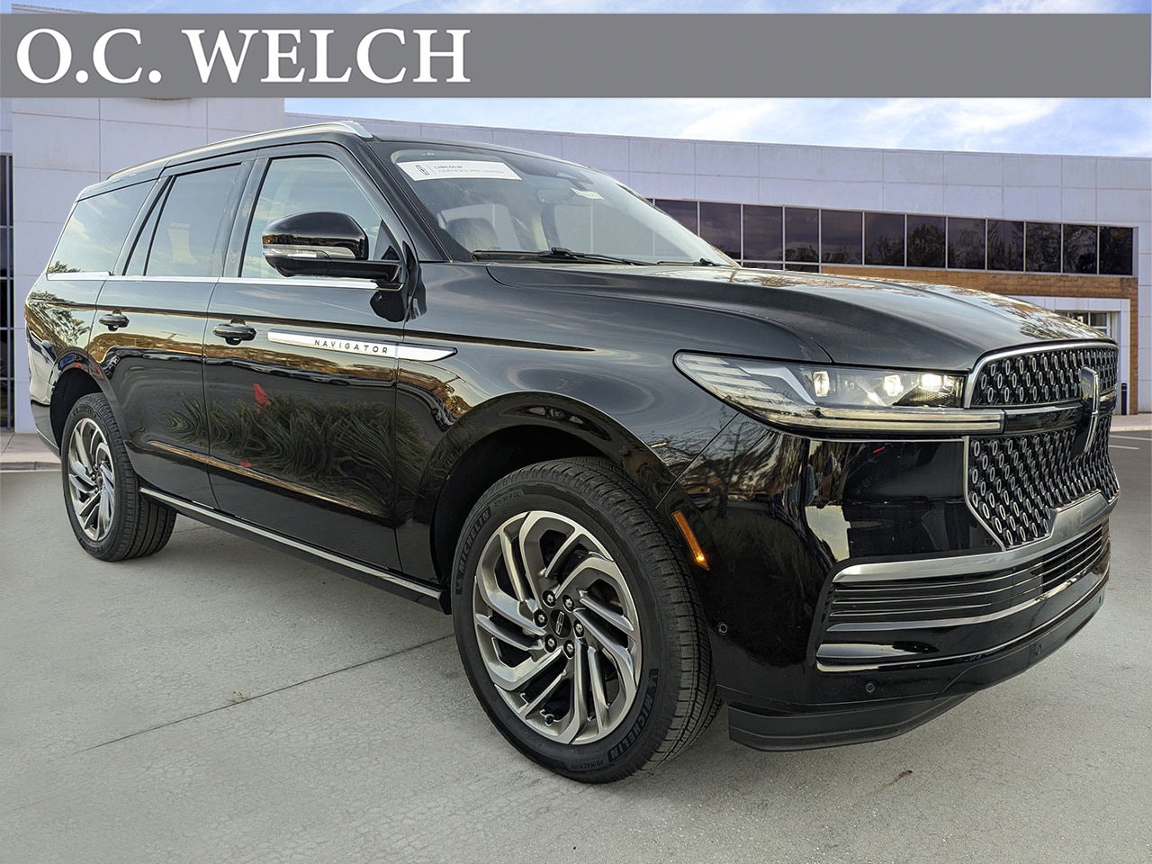 2025 Lincoln Navigator Reserve's photo