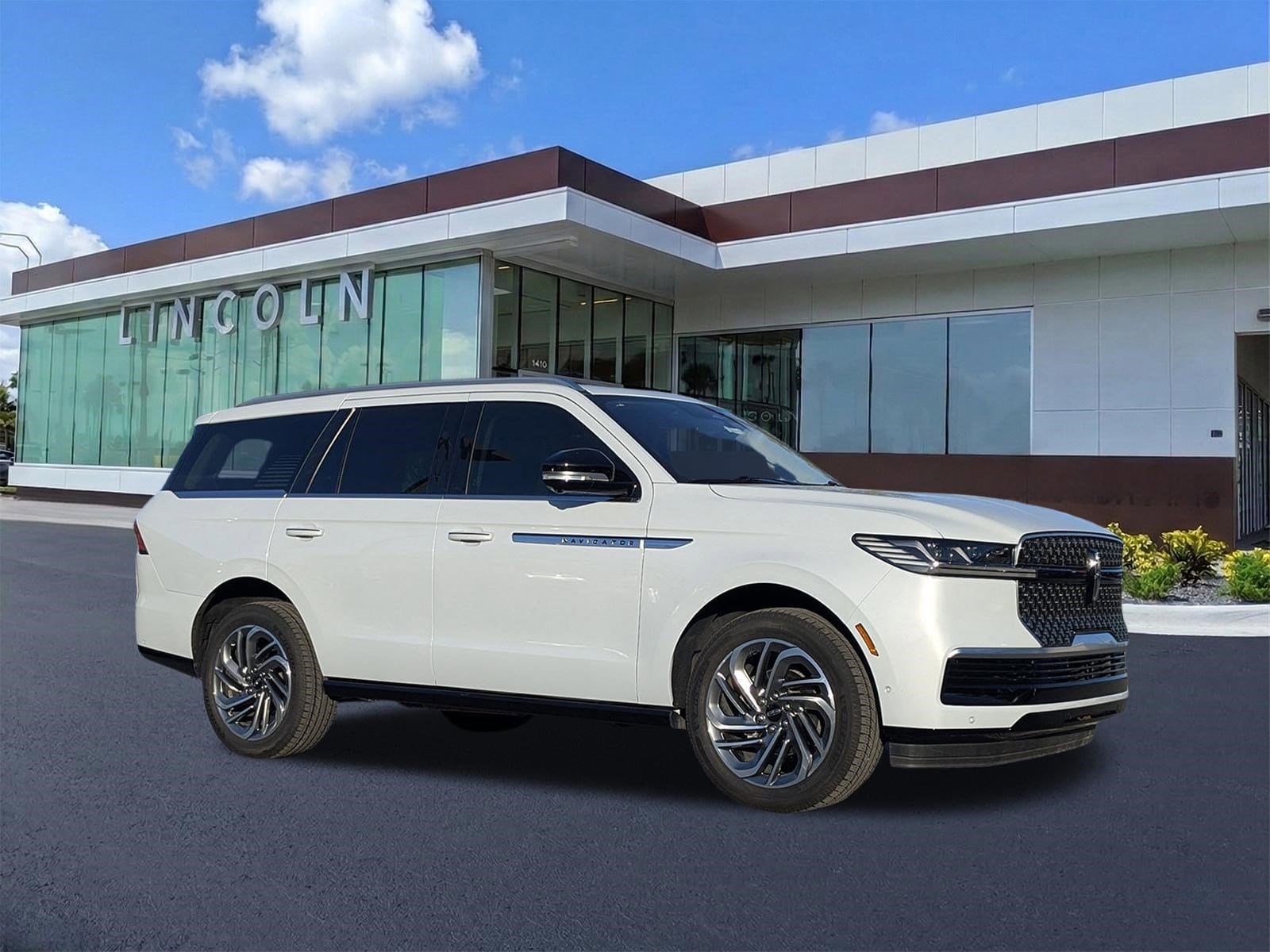 2025 Lincoln Navigator SUV 