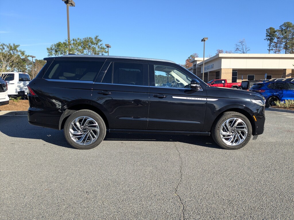 Certified 2025 Lincoln Navigator Reserve SUV