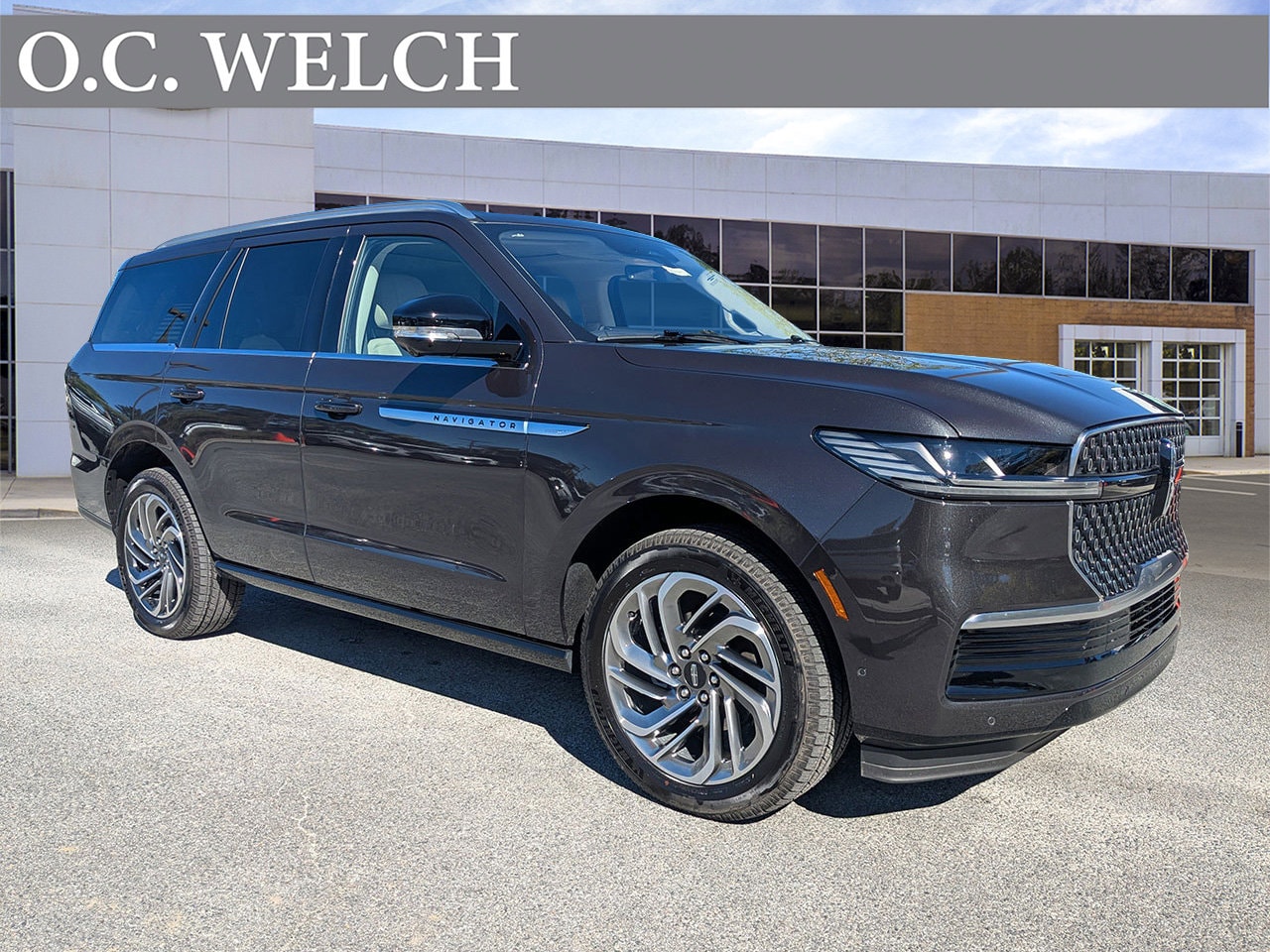 2025 Lincoln Navigator Reserve's photo