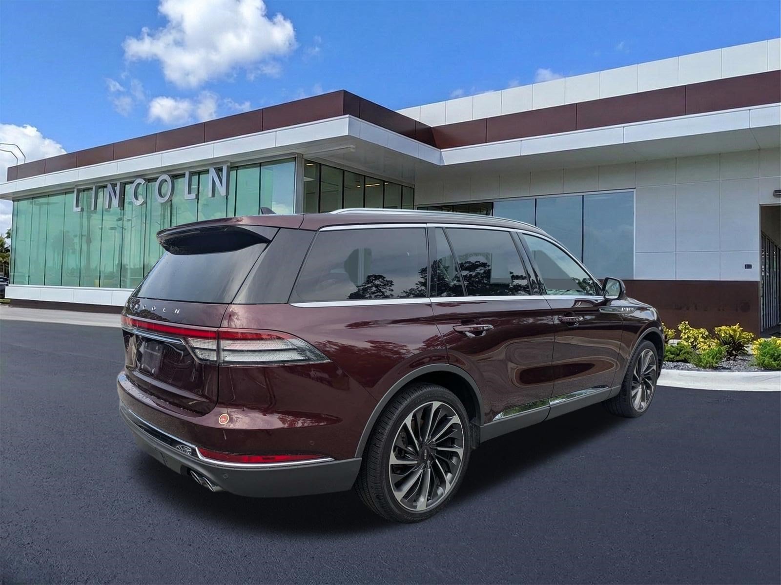 5LM5J7XC9MGL03585
