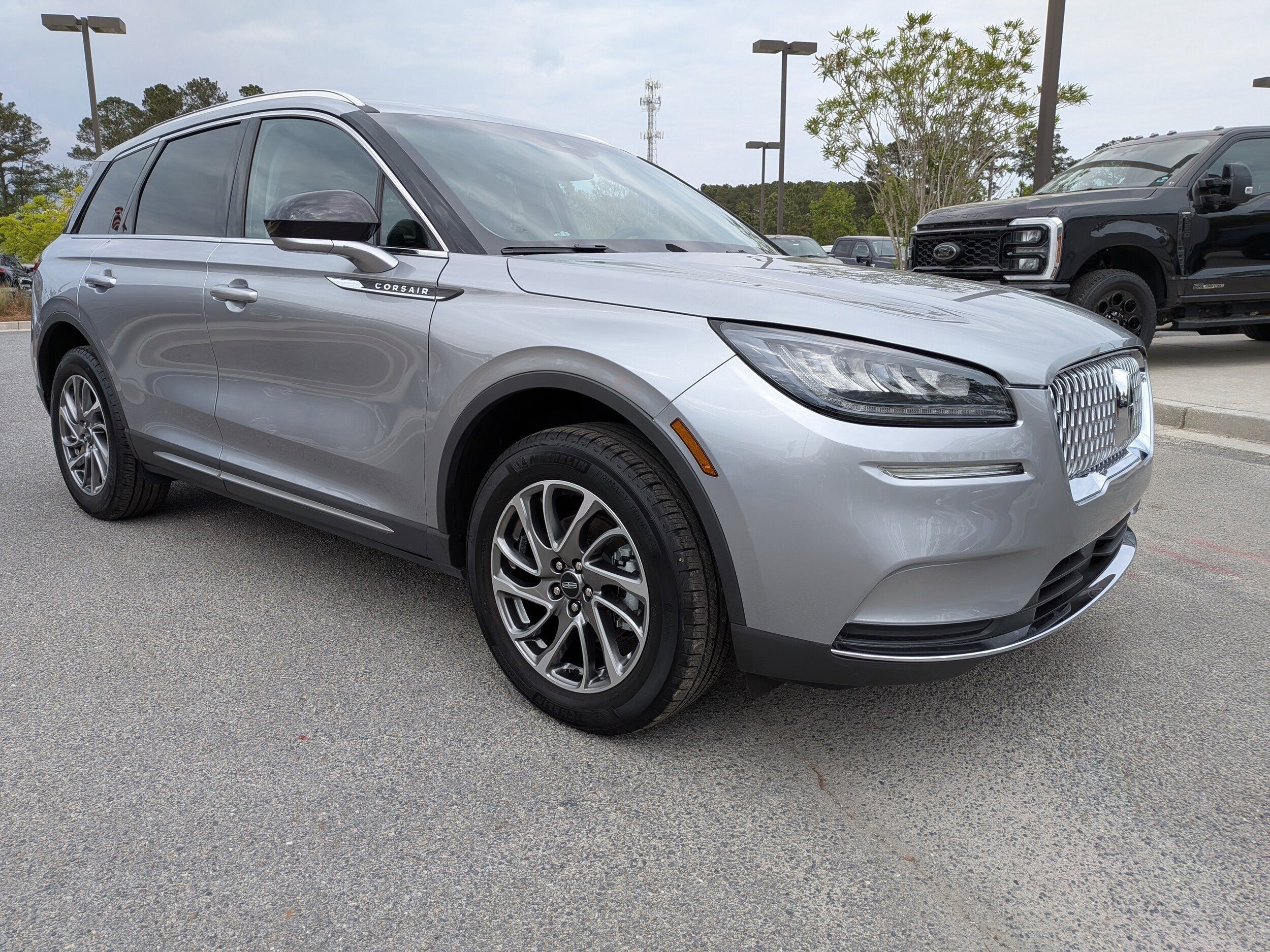 2022 Lincoln Corsair Base
