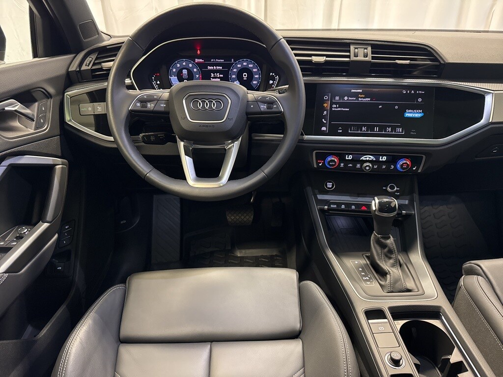 2024 Audi Q3 Premium photo 2