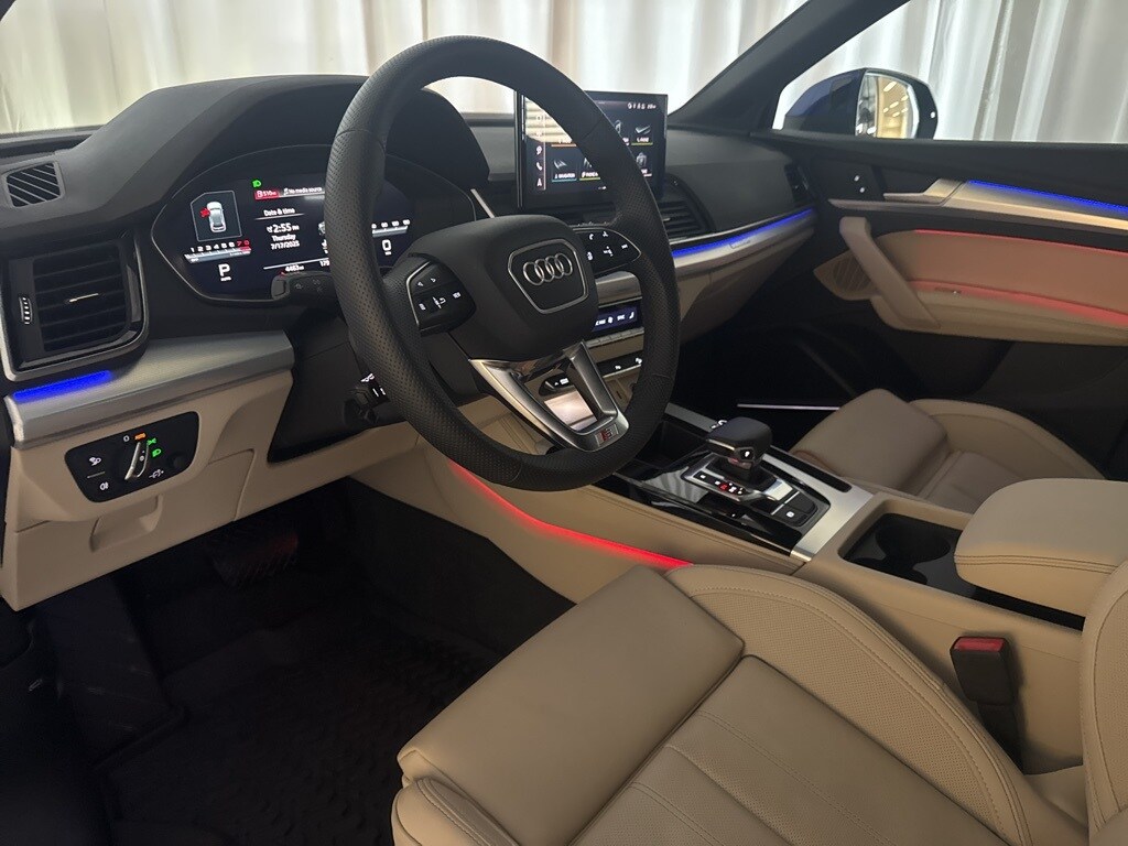 2025 Audi Q5 Sportback 45 S line Premium Plus photo 2