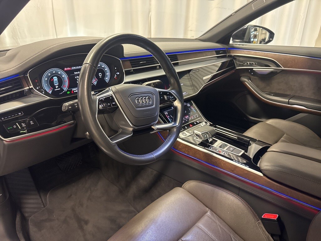 2021 Audi A8 L 55 photo 2