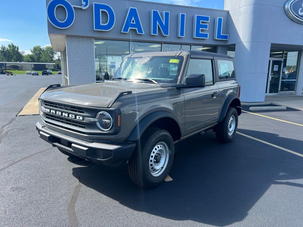 2026 Ford Bronco Base SUV