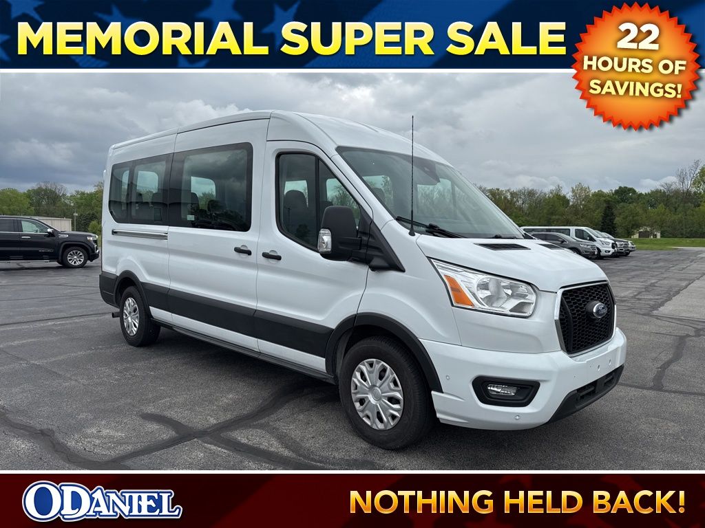 2022 Ford Transit 350 XLT Med Roof Sliding Pass. 148's photo