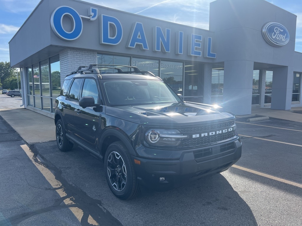 2025 Ford Bronco Sport Outer Banks's photo