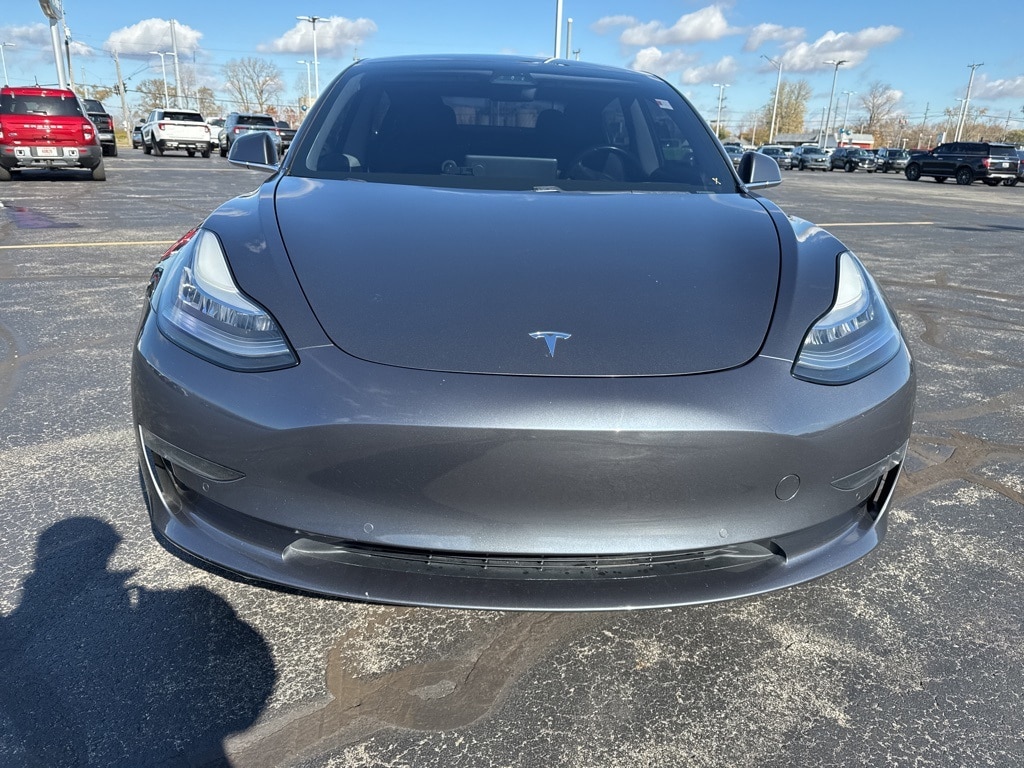 2019 Tesla Model 3 Standard Range Plus photo 3