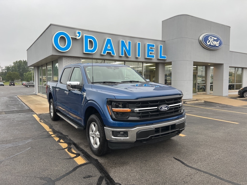 2025 Ford F-150 XLT's photo