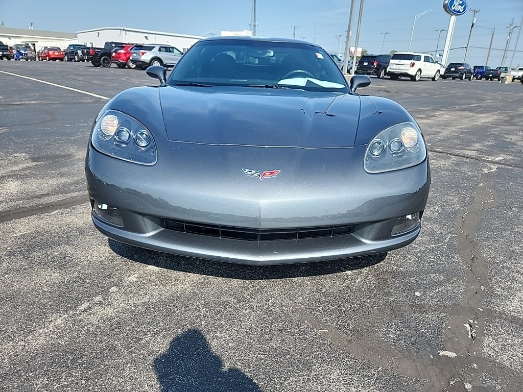 Used 2011 Chevrolet Corvette Base with VIN 1G1YE2DWXB5106016 for sale in New Haven, IN