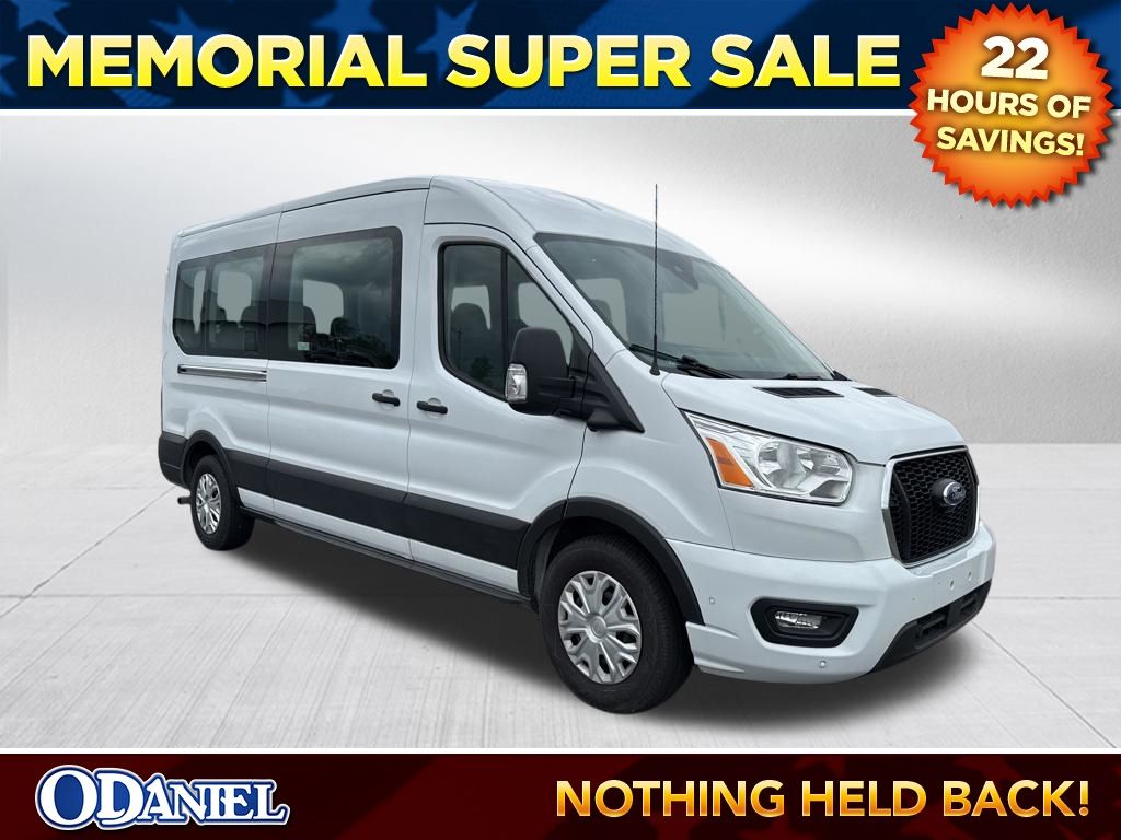 2022 Ford Transit 350 XLT Med Roof Sliding Pass. 148's photo