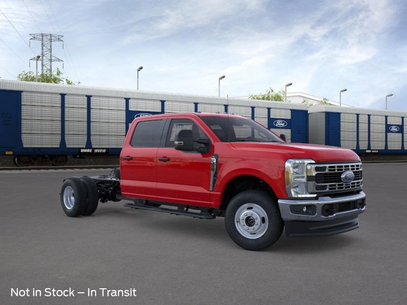 2026 Ford F-350 Super Duty Chassis Cab XL's photo
