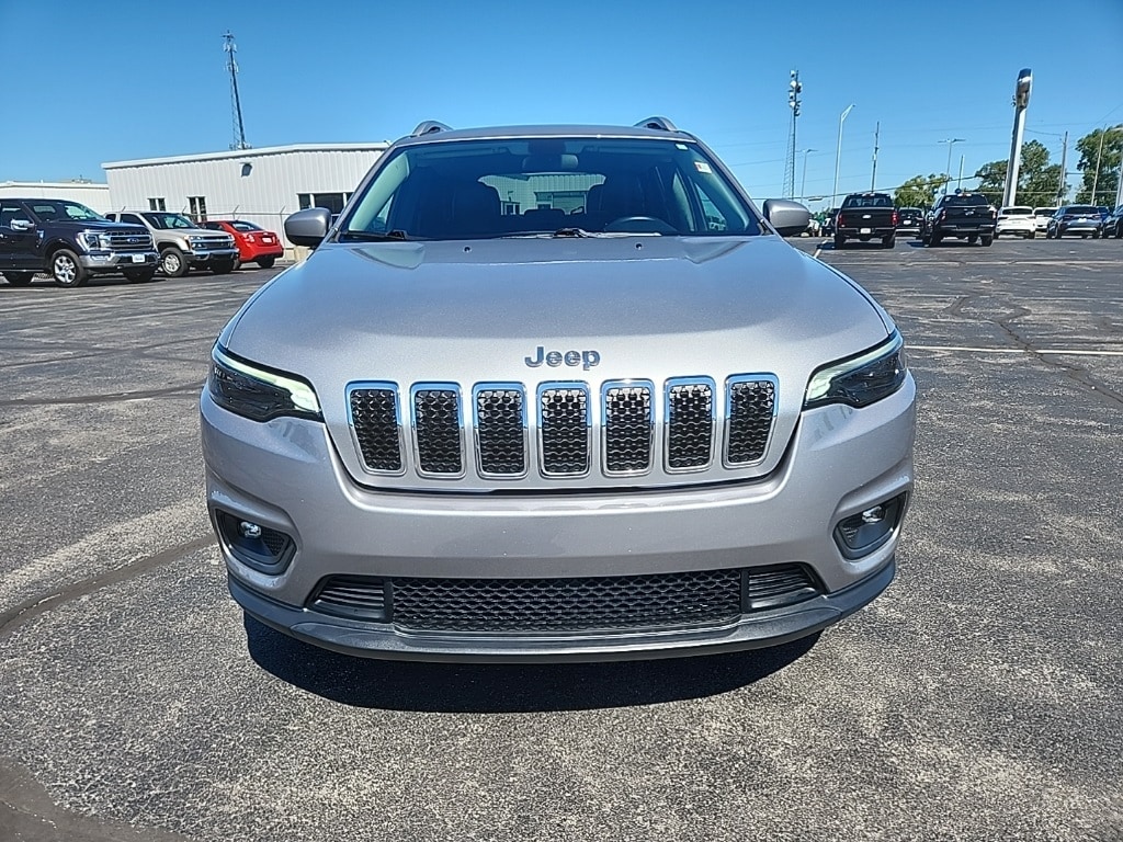 Used 2019 Jeep Cherokee Latitude Plus with VIN 1C4PJLLN0KD151873 for sale in New Haven, IN