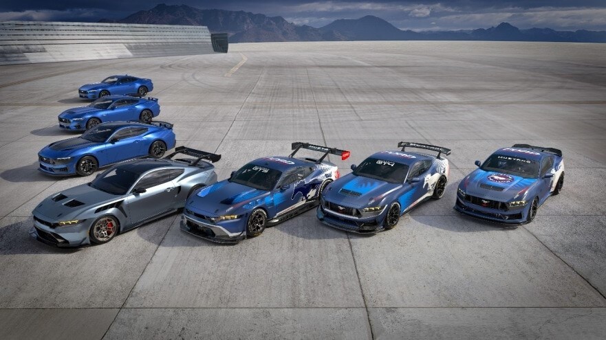 mustang dark horse 2.jpg