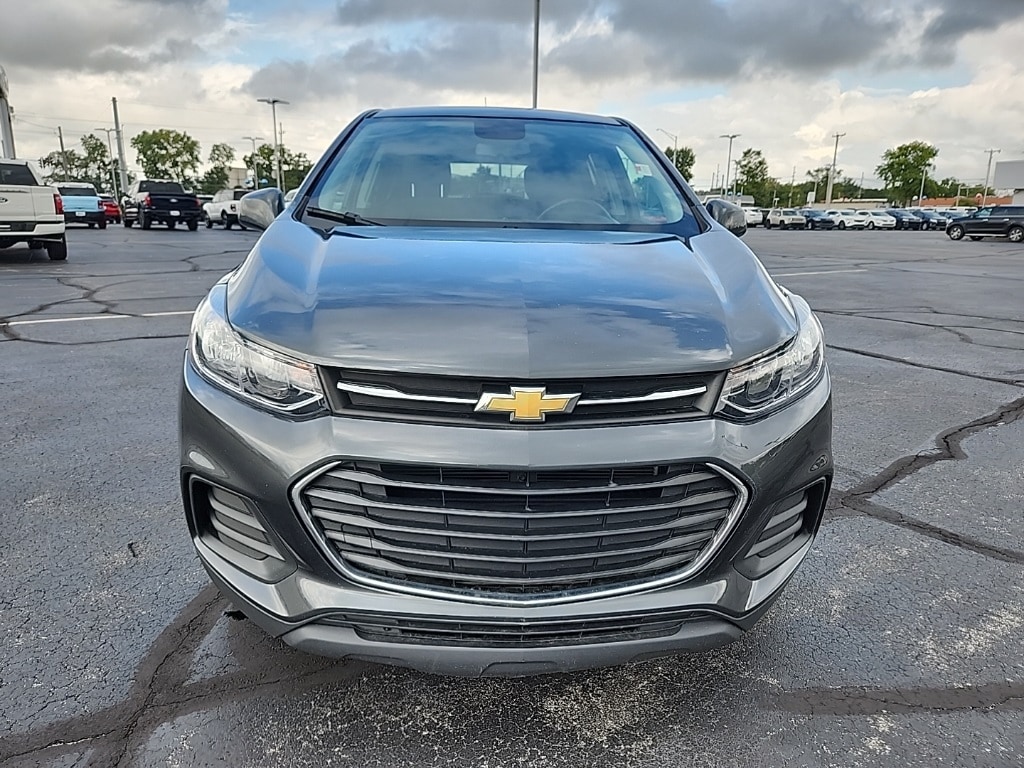 Used 2019 Chevrolet Trax LS with VIN 3GNCJKSB4KL331312 for sale in New Haven, IN