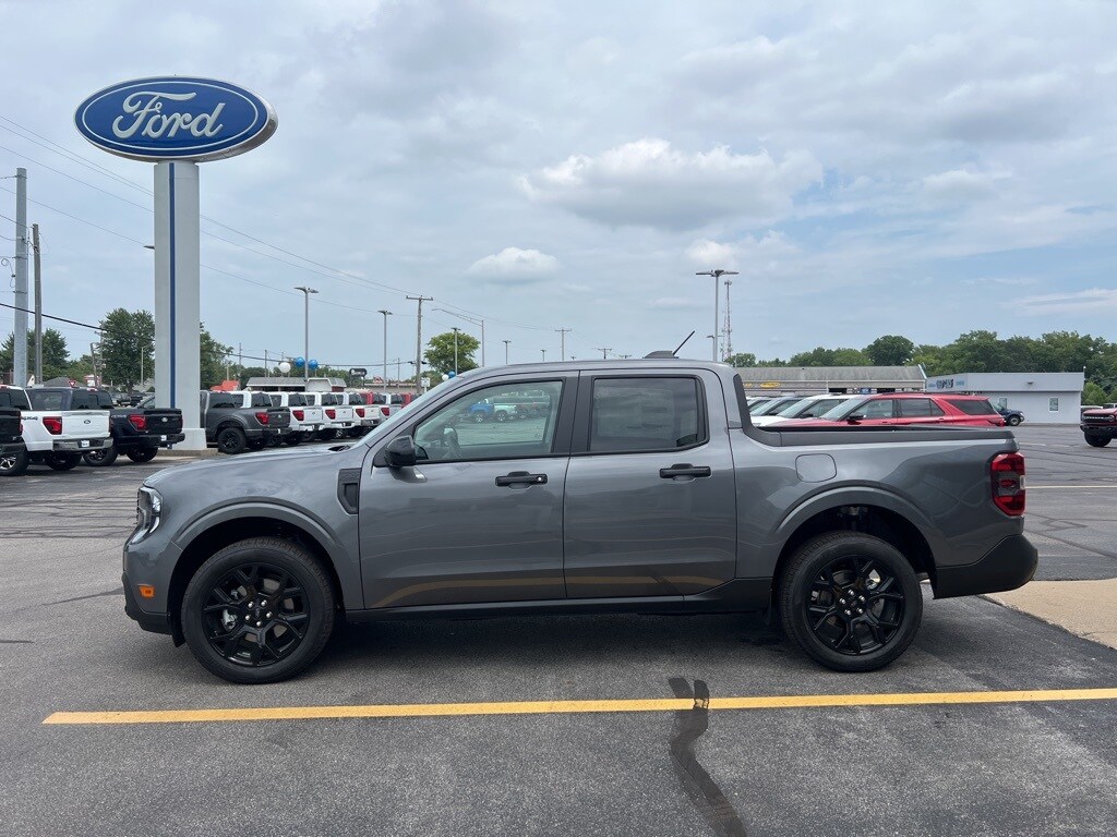 2025 Ford Maverick XLT photo 3