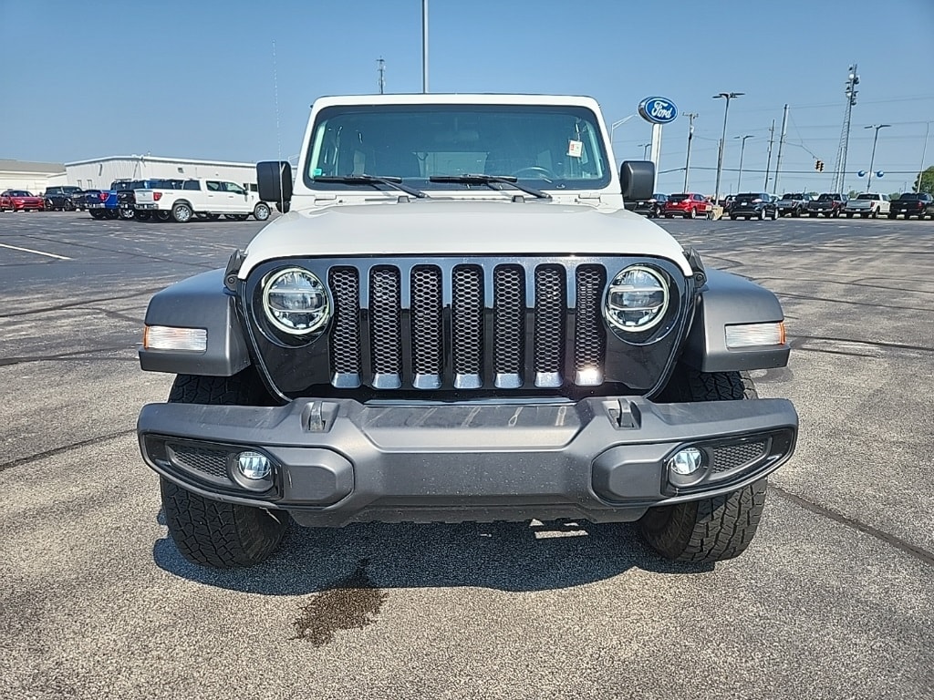 Used 2021 Jeep Wrangler Unlimited Willys with VIN 1C4HJXDG9MW595000 for sale in New Haven, IN