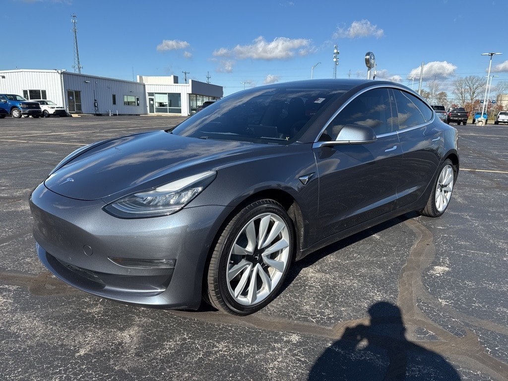 2019 Tesla Model 3 Standard Range Plus photo 4