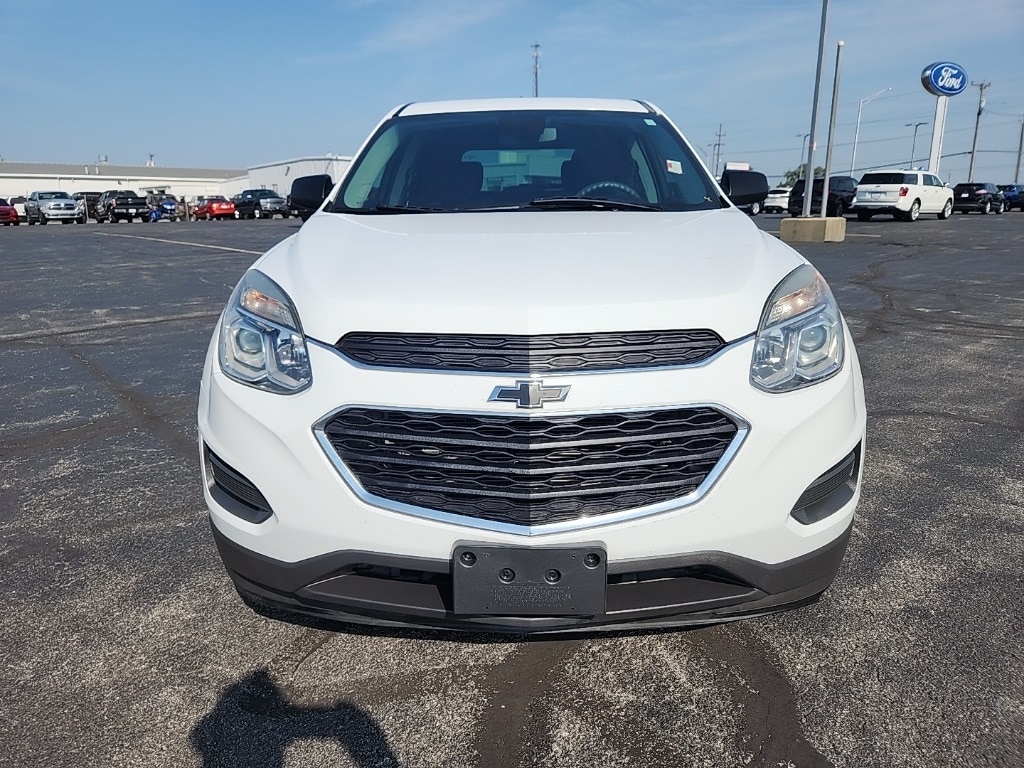 Used 2017 Chevrolet Equinox LS with VIN 2GNALBEK6H1522723 for sale in New Haven, IN