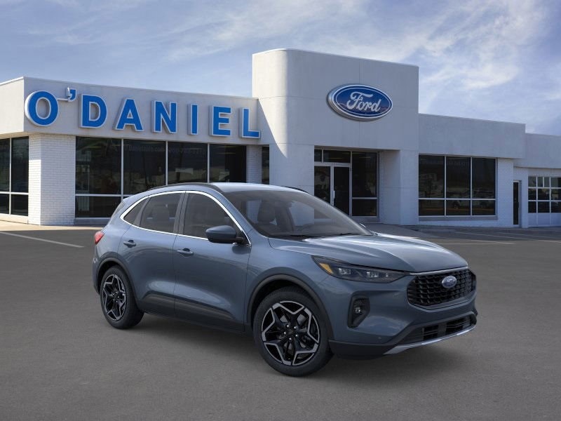 2026 Ford Escape Platinum's photo
