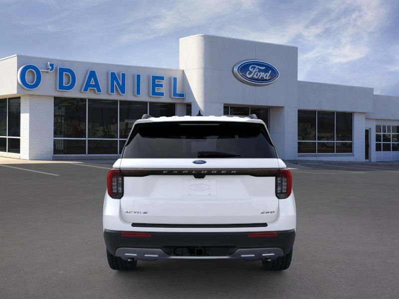 2026 Ford Explorer Active - Photo 8