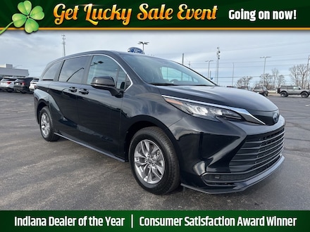 2024 Toyota Sienna LE Minivan/Van