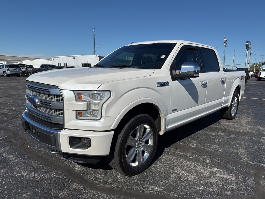 2016 Ford F-150 Platinum photo 4