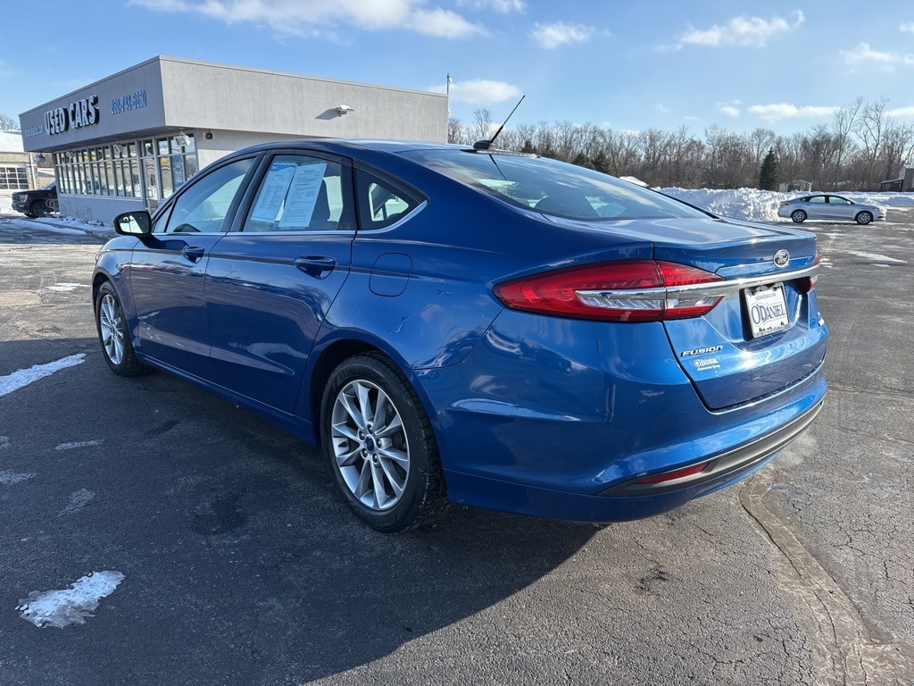 Used 2017 Ford Fusion SE with VIN 3FA6P0HD0HR129659 for sale in New Haven, IN