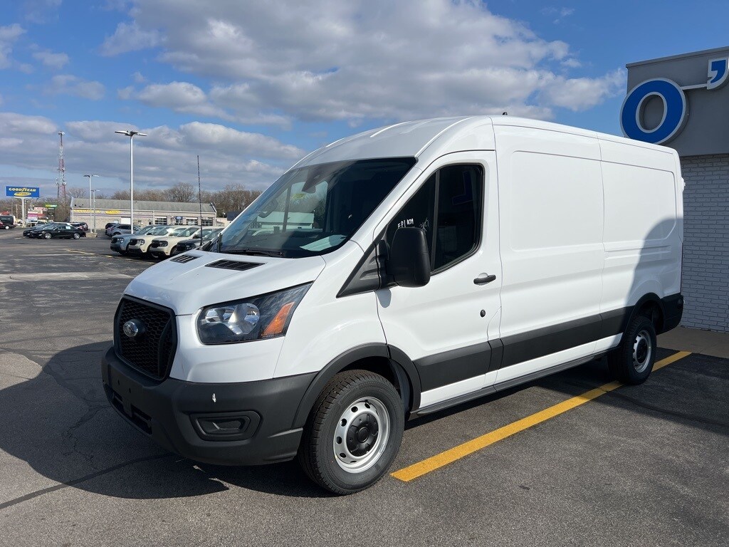 2025 Ford Transit photo 2