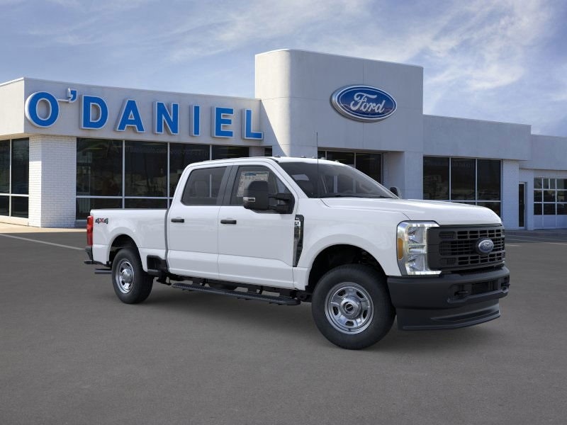 2026 Ford F-350 Super Duty XL's photo