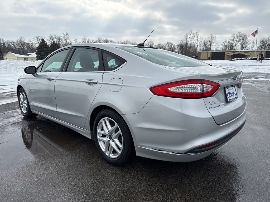 Used 2015 Ford Fusion SE with VIN 1FA6P0H71F5129826 for sale in New Haven, IN