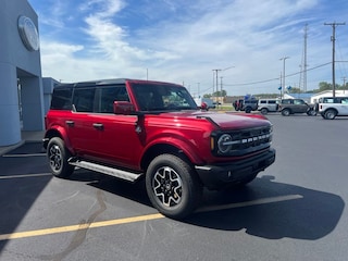 2026 Ford Bronco Outer Banks SUV